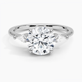 Load image into Gallery viewer, Cometa Round Cut Three Stone Moissanite Engagement Ring