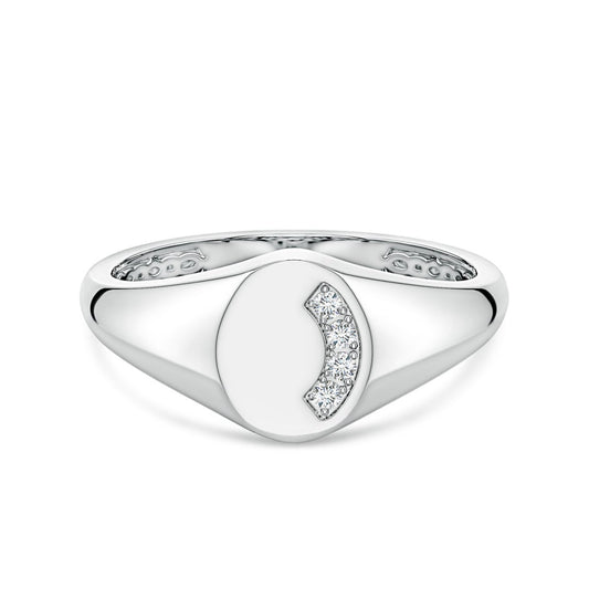 Oval Shape Curved Pavé Moissanite Men’s Signet Ring