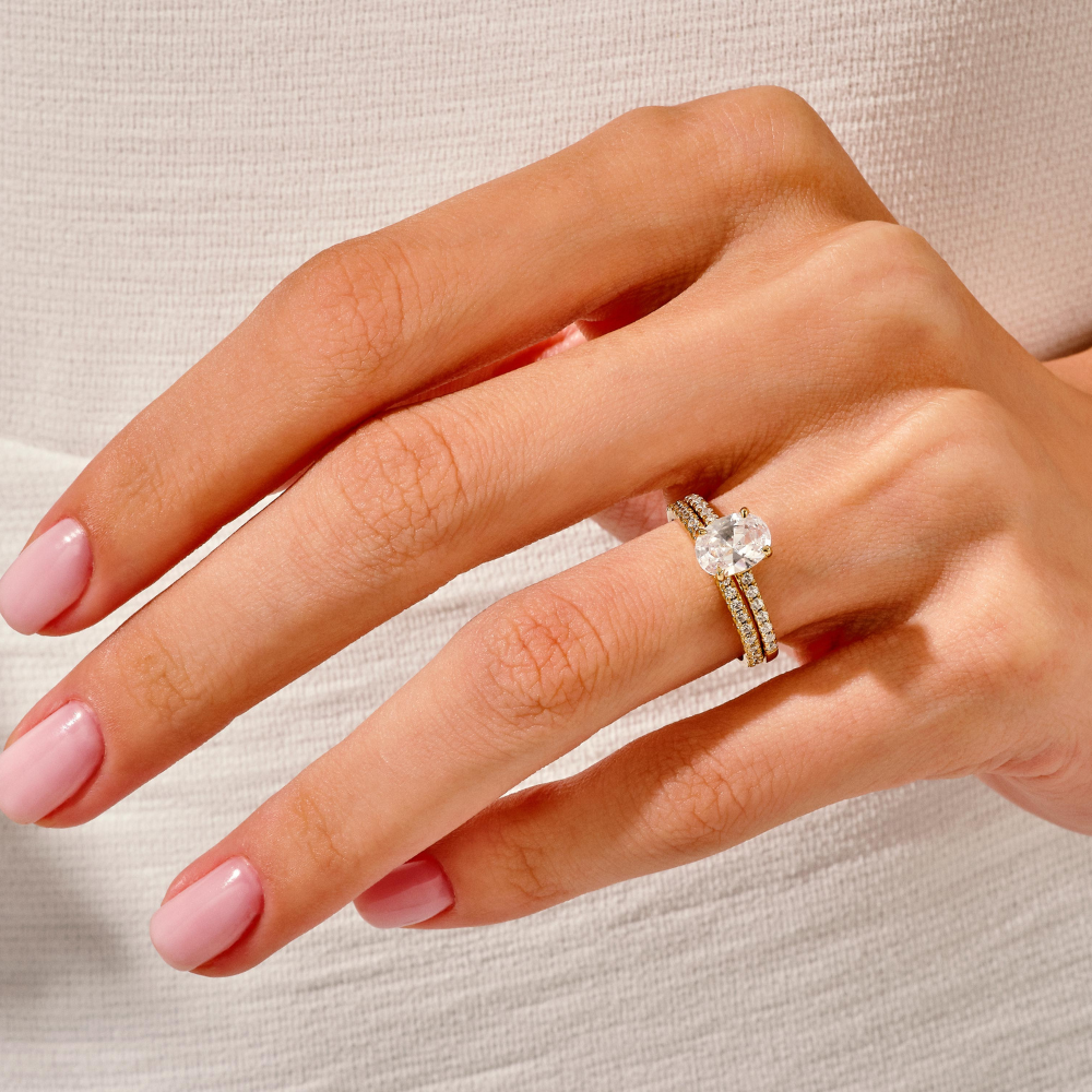 Pavé Set Oval Cut Moissanite Engagement Ring Bridal Set