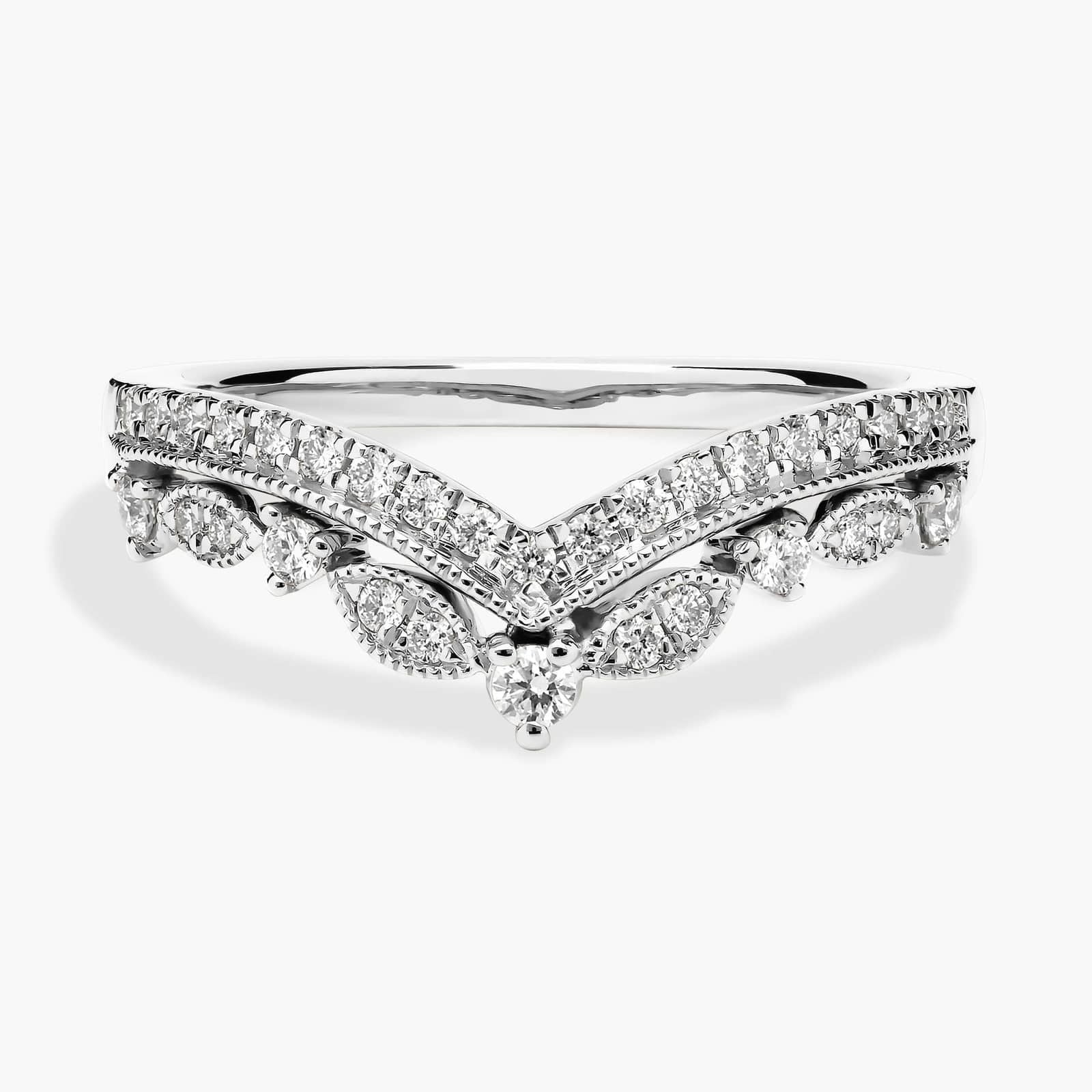 Regal Curved Moissanite Wedding Band
