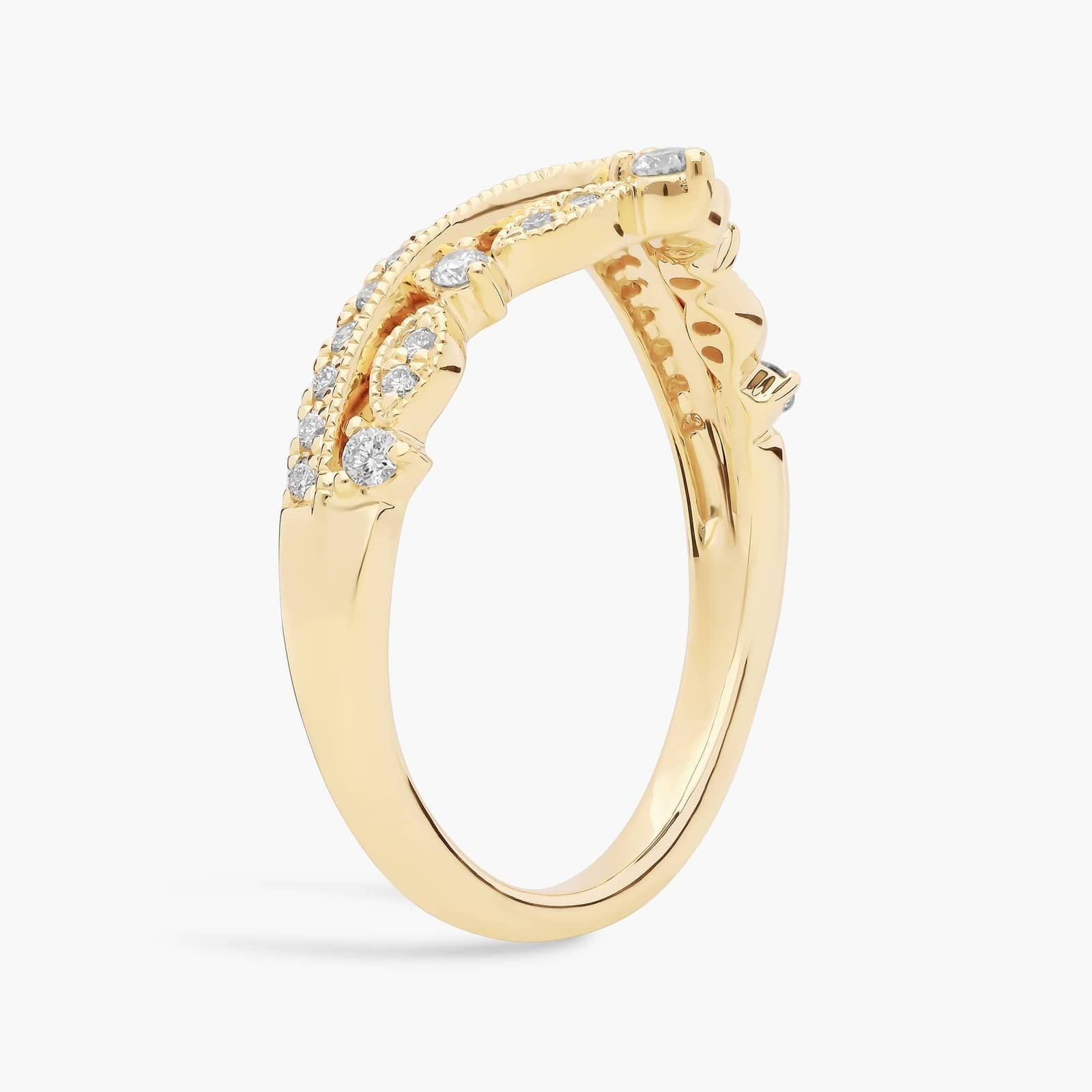 Regal Curved Moissanite Wedding Band