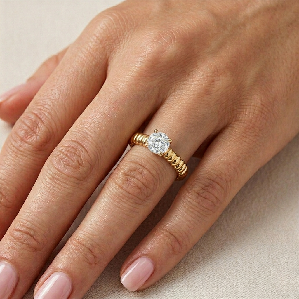 Ribbed Round Brilliant Moissanite Engagement Ring