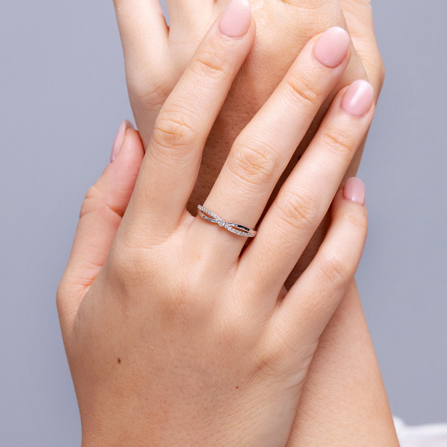 Round Cut Moissanite Split Shank Promise Ring
