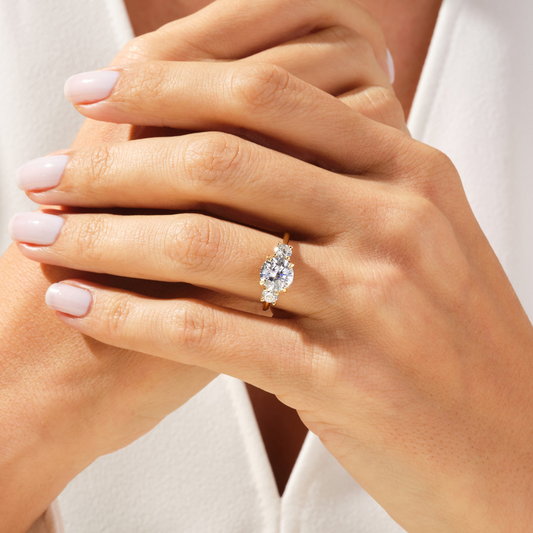 Round Cut Three Stone Moissanite Engagement Ring