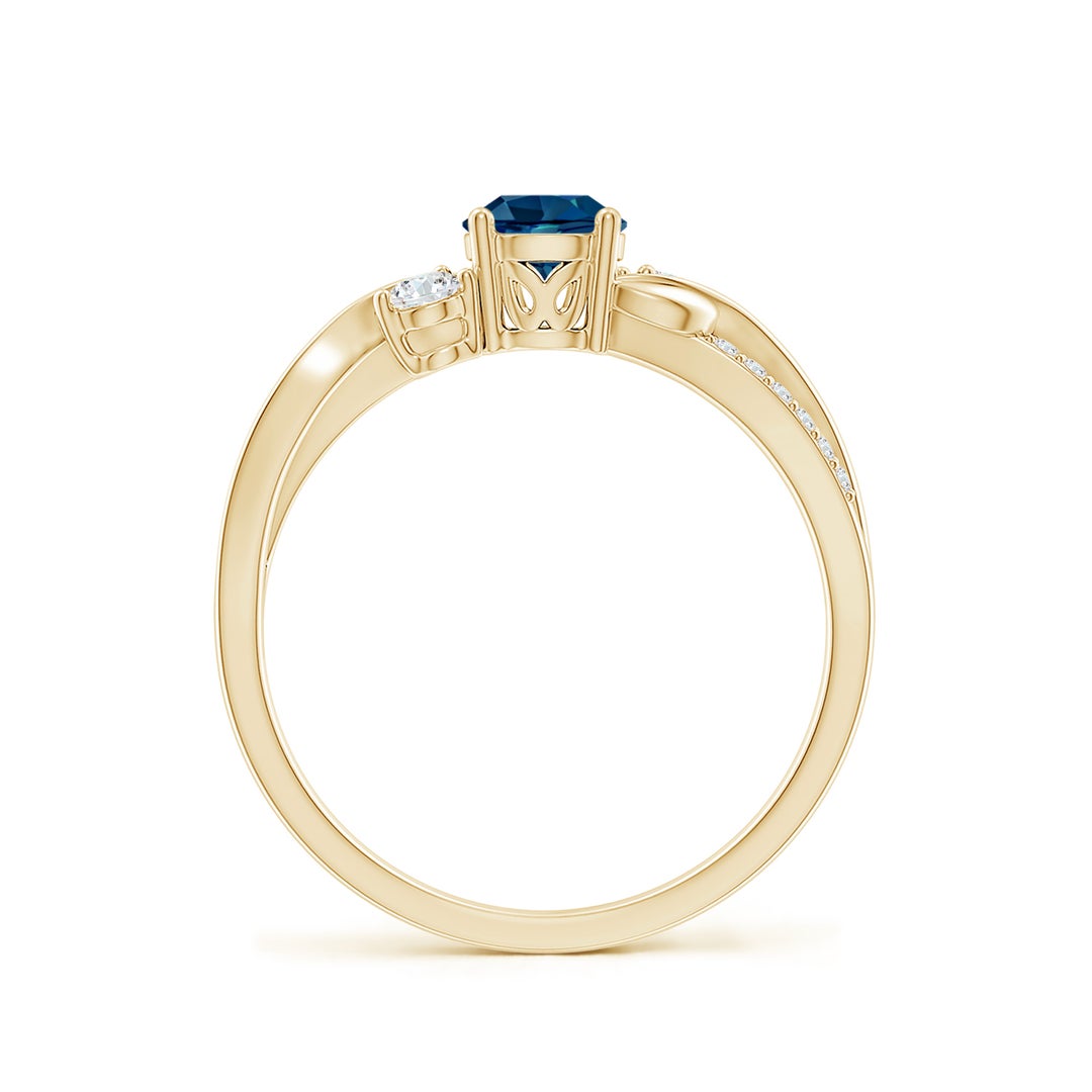 Three Stone London Blue Topaz Twisted Band Promise Ring