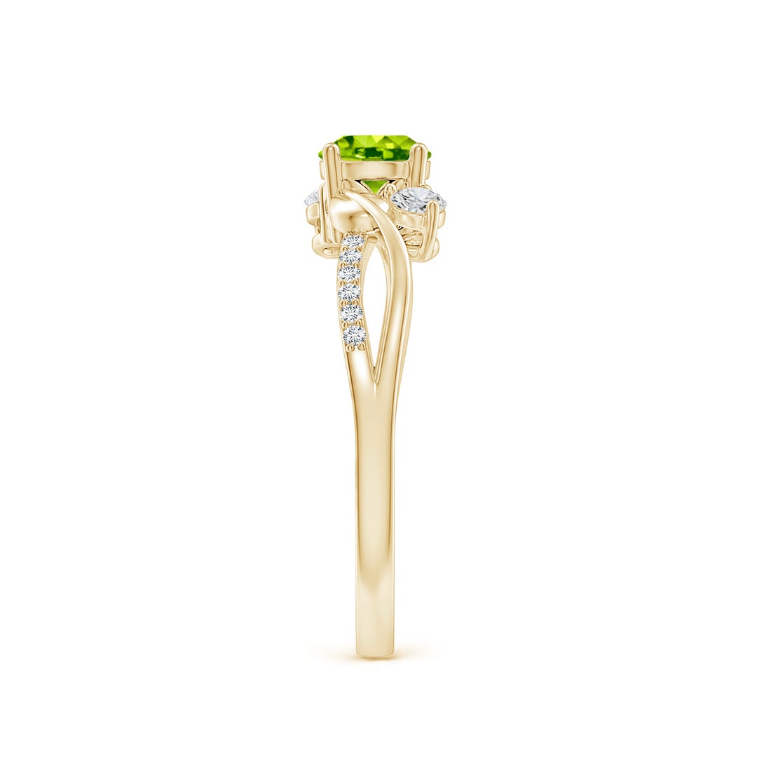 Three Stone Peridot Twisted Band Promise Ring