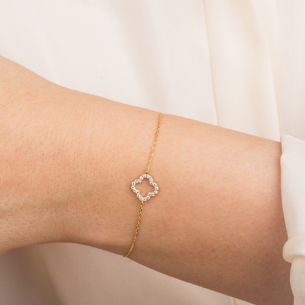 Clover Round Cut Moissanite Bracelet