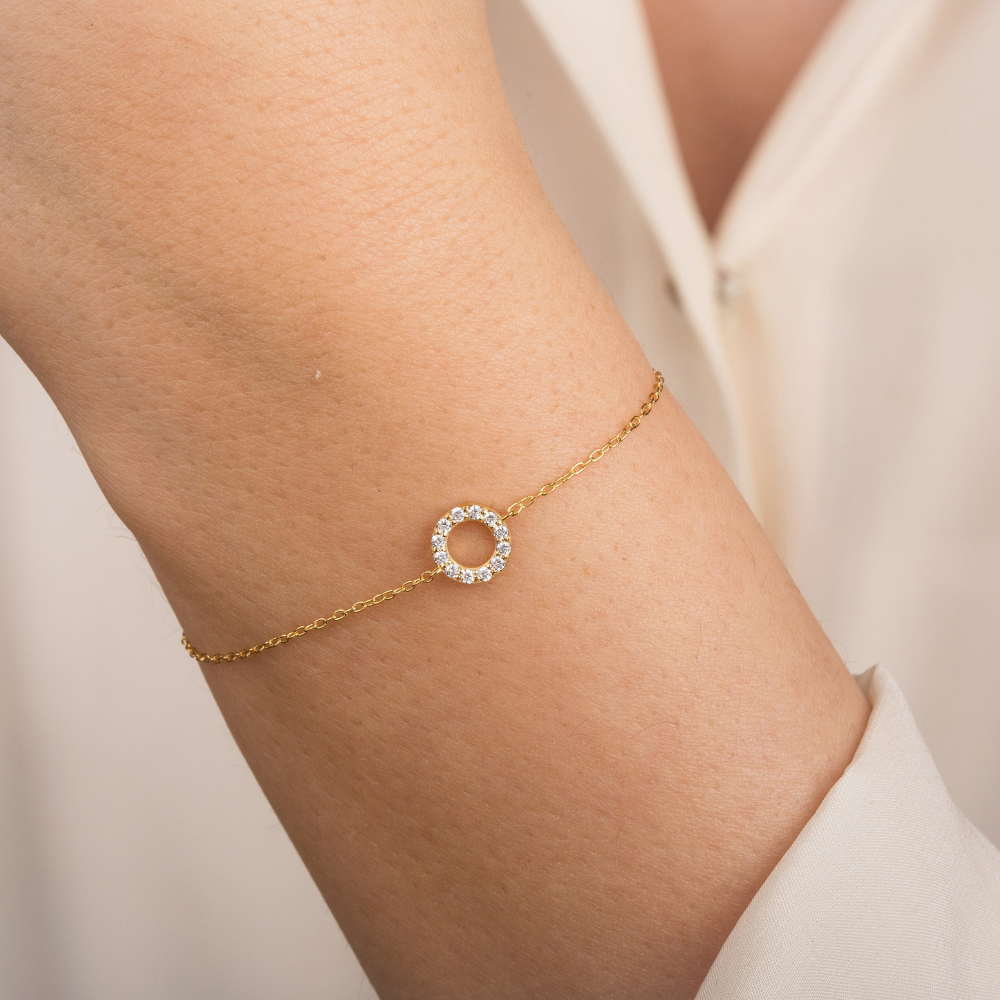 Minimalist Round Moissanite Bracelet